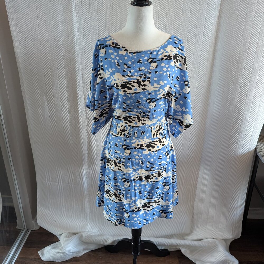 BCBGMaxAzria Blue Abstract Print Mini Dress Kimono Style Sleeve Size Medium